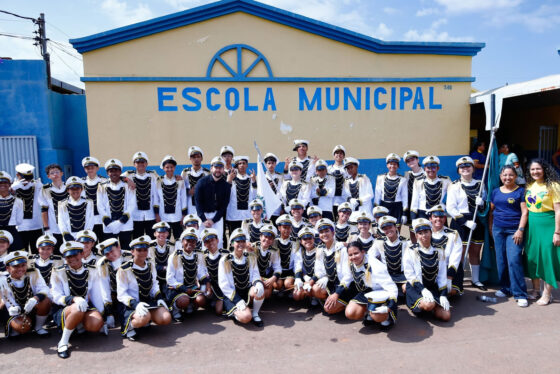 VEJA COMO FOI O DESFILE DE 7 DE SETEMBRO EM URUANA DE MINAS